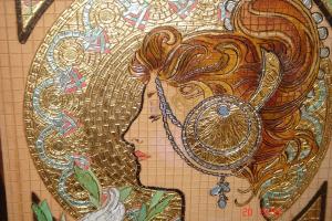 Mucha. Detalle